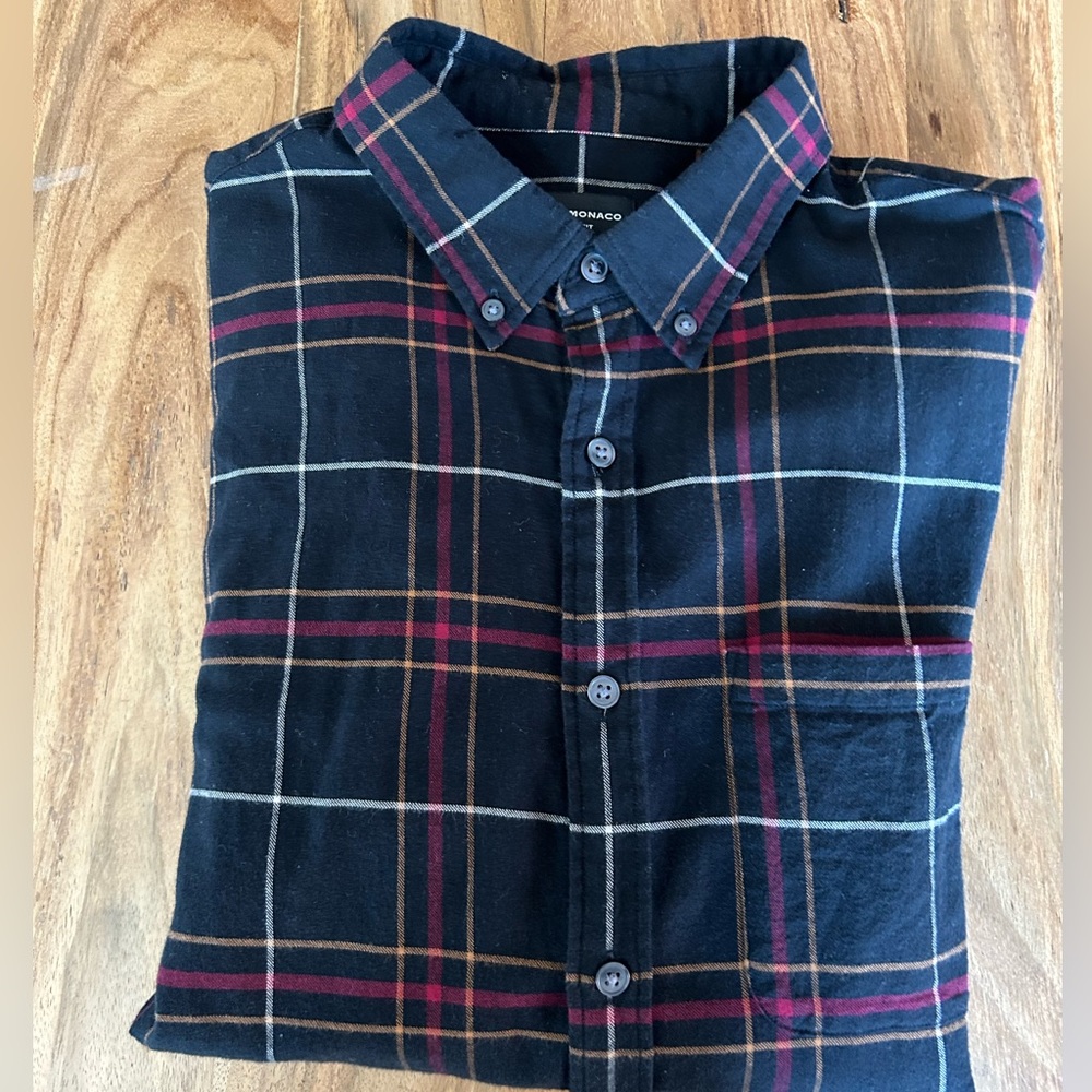 Club Monaco flannel shirt black with red & gold plaid design slim fit size large